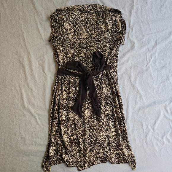 Diane Von Furstenberg Delphine Brown Abstract Printed Wrap Shirt Dress - Picture 10 of 12